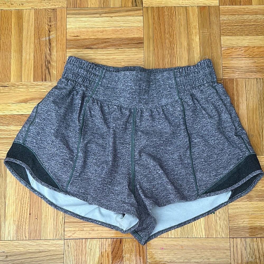 Lululemon 2.5” Grey High Rise Hotty Hot Shorts